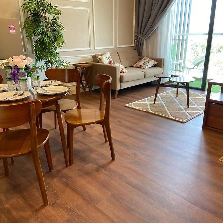 De Lavelle Suites @ Timur Bay Seafront Residence 콴탄 외부 사진
