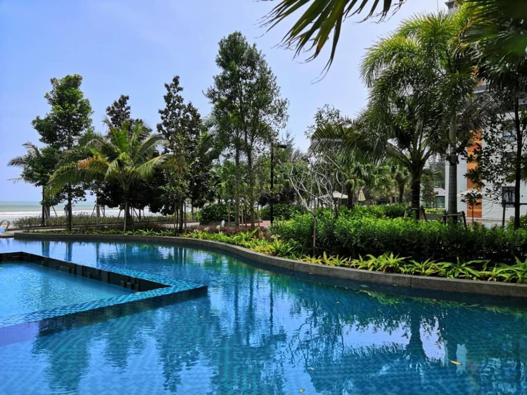 De Lavelle Suites @ Timur Bay Seafront Residence 콴탄 외부 사진