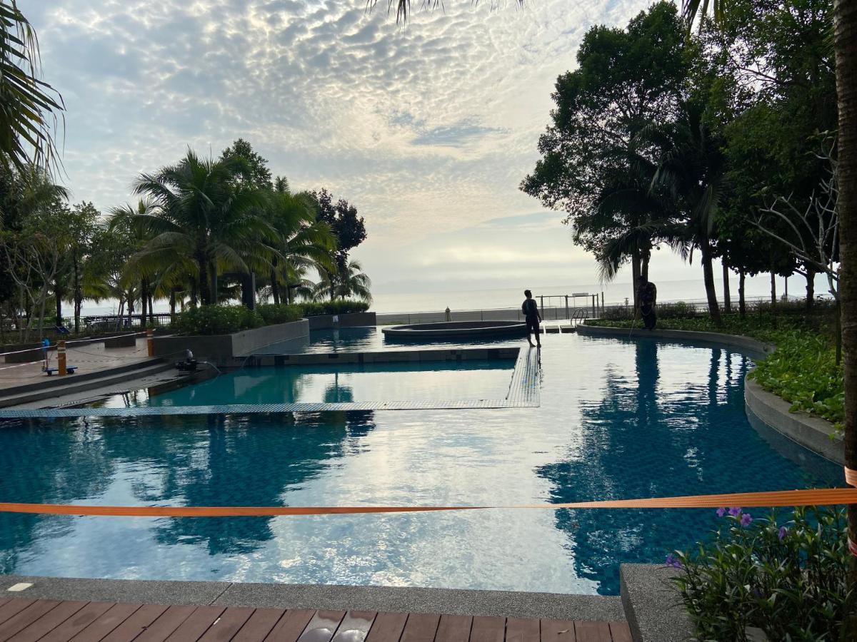 De Lavelle Suites @ Timur Bay Seafront Residence 콴탄 외부 사진