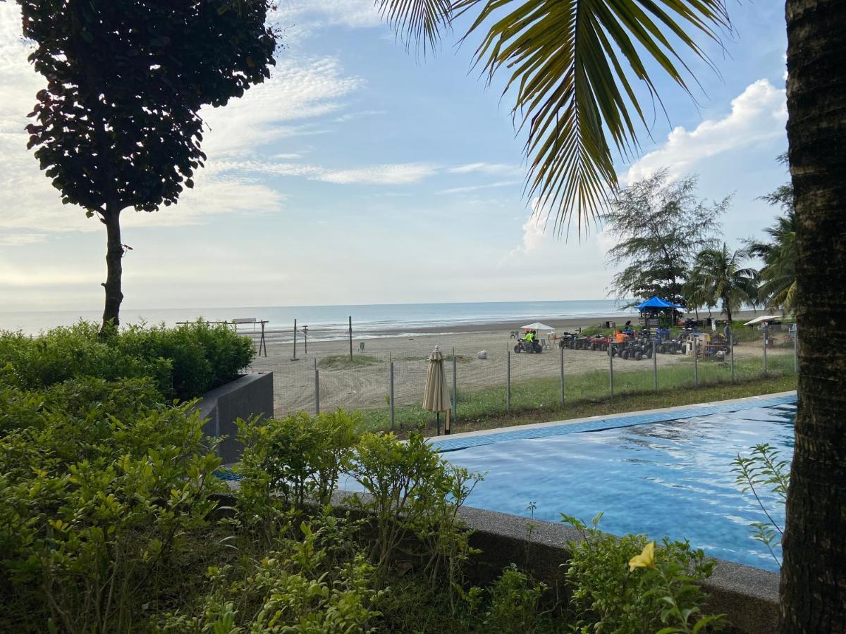 De Lavelle Suites @ Timur Bay Seafront Residence 콴탄 외부 사진