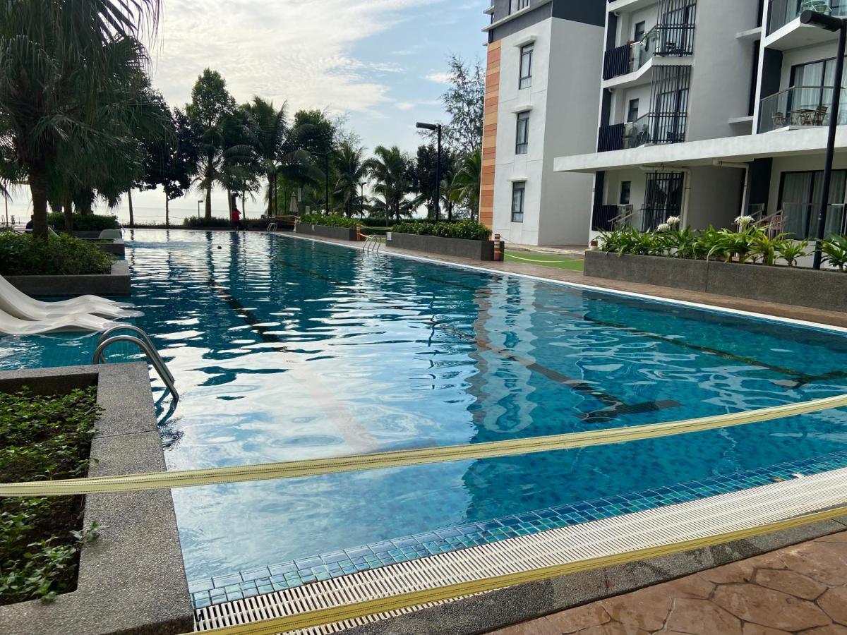 De Lavelle Suites @ Timur Bay Seafront Residence 콴탄 외부 사진